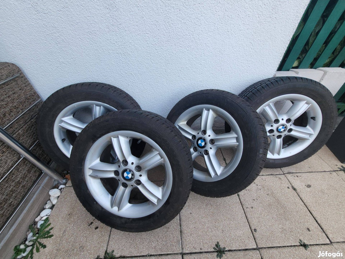 Goodyear ultragrip performance 225/50 R16 téli gumi, BMV gyári felni