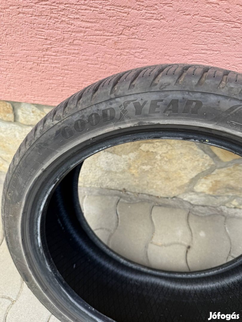 Goodyear vector Gen-3 négyévszakos 205/45 R17