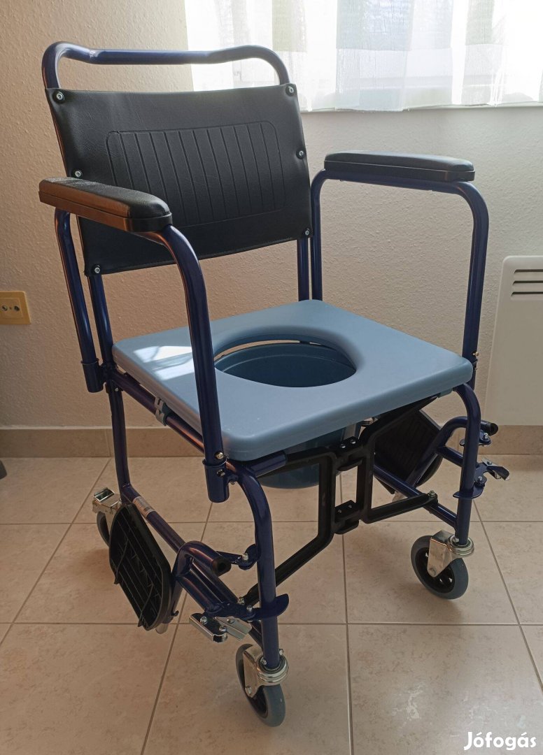 Gördíthető szobai WC