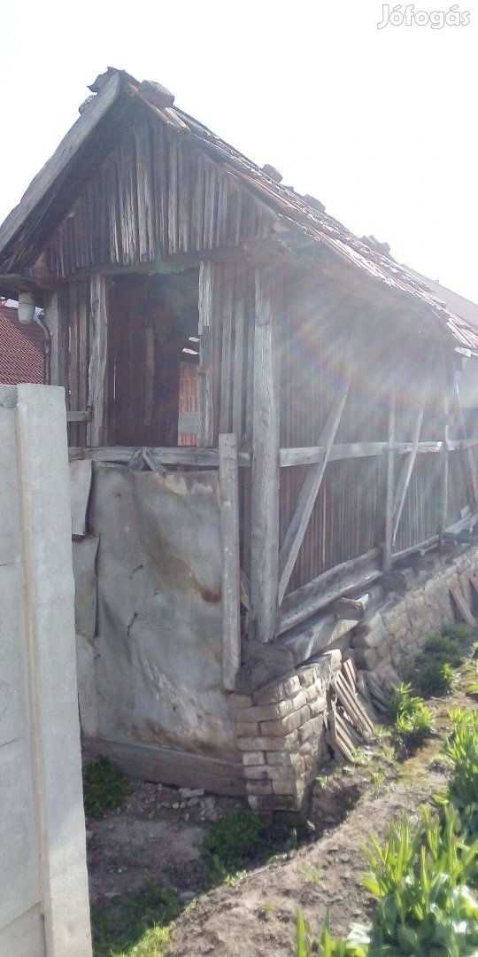 Góré tároló hely