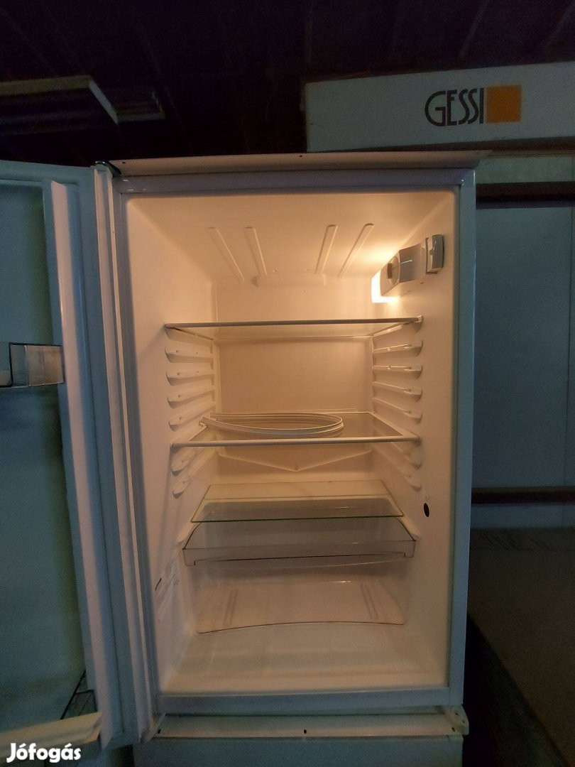 Gorenje beépíthető hűtőszekrény