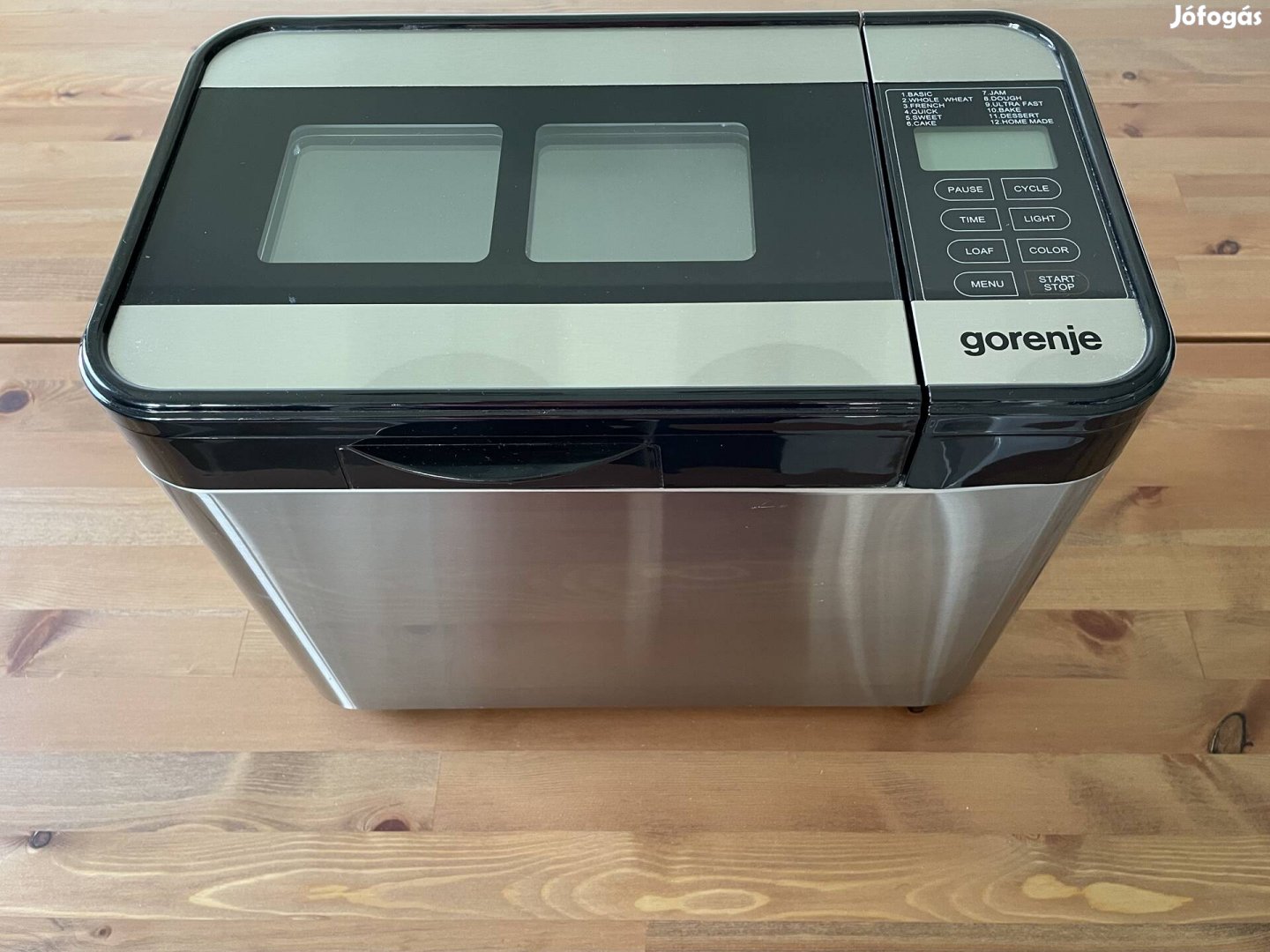 Gorenje kenyérsütő két keverőlapátos BM1400E