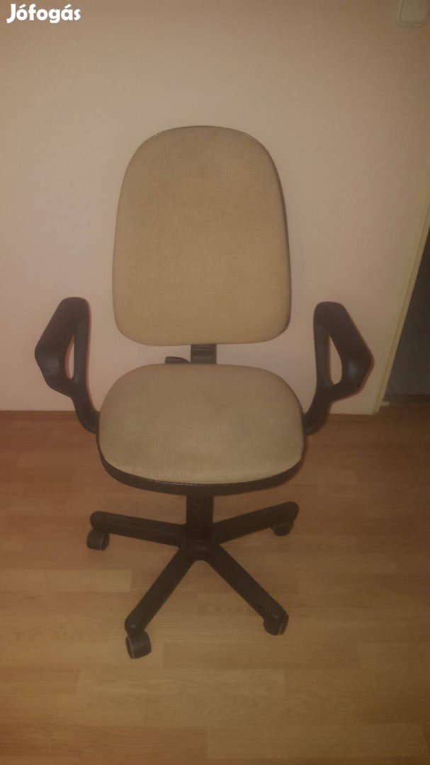 Görgős karfás szék állítható háttámla és ülésmagasság 2db