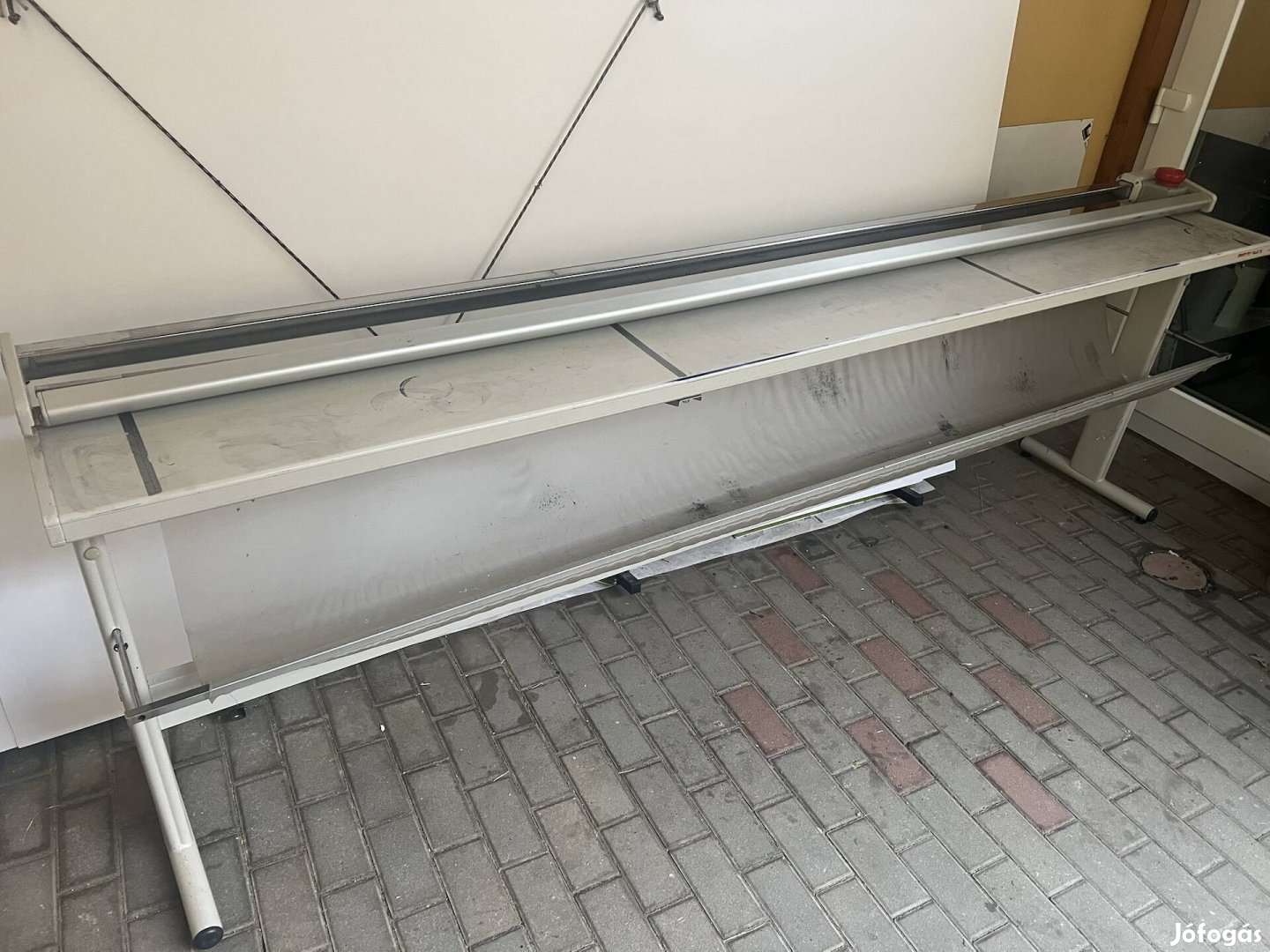 Görgős plakátvágó 250 cm