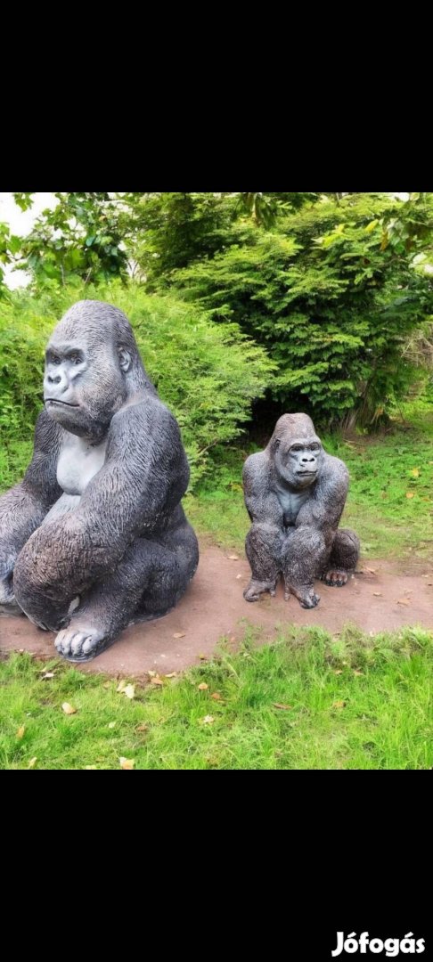 Gorilla szobor...