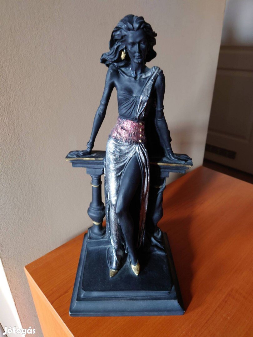 Görög alabástrom, számozott női szobor eladó