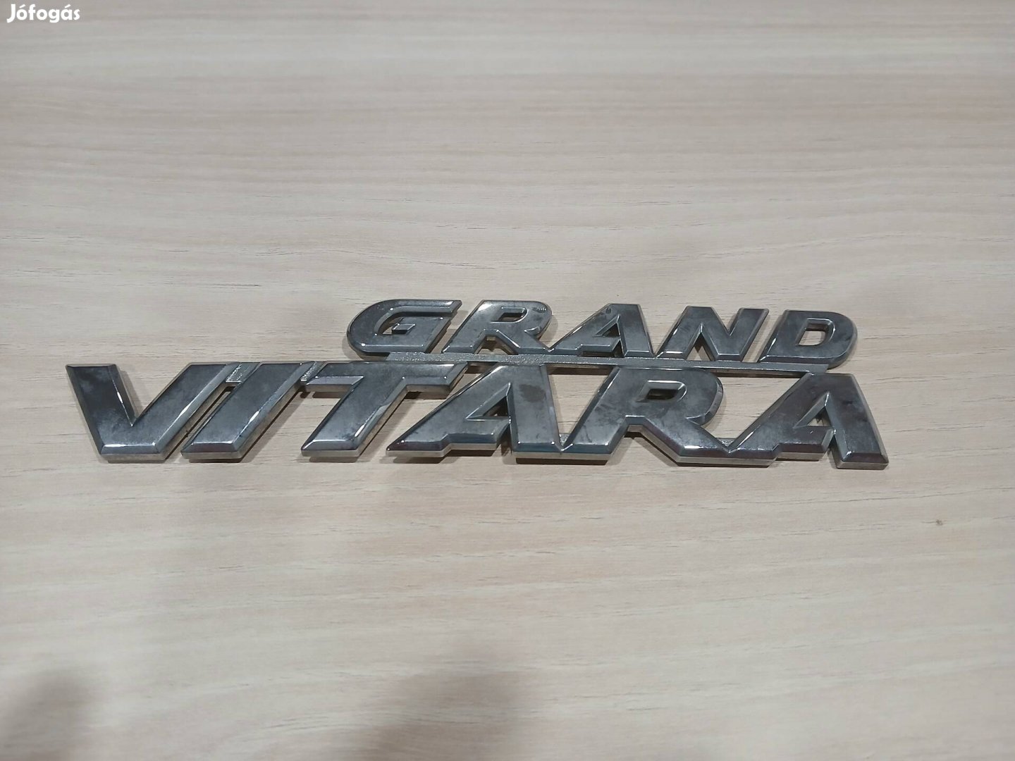 Grand vitara felirat, embléma 