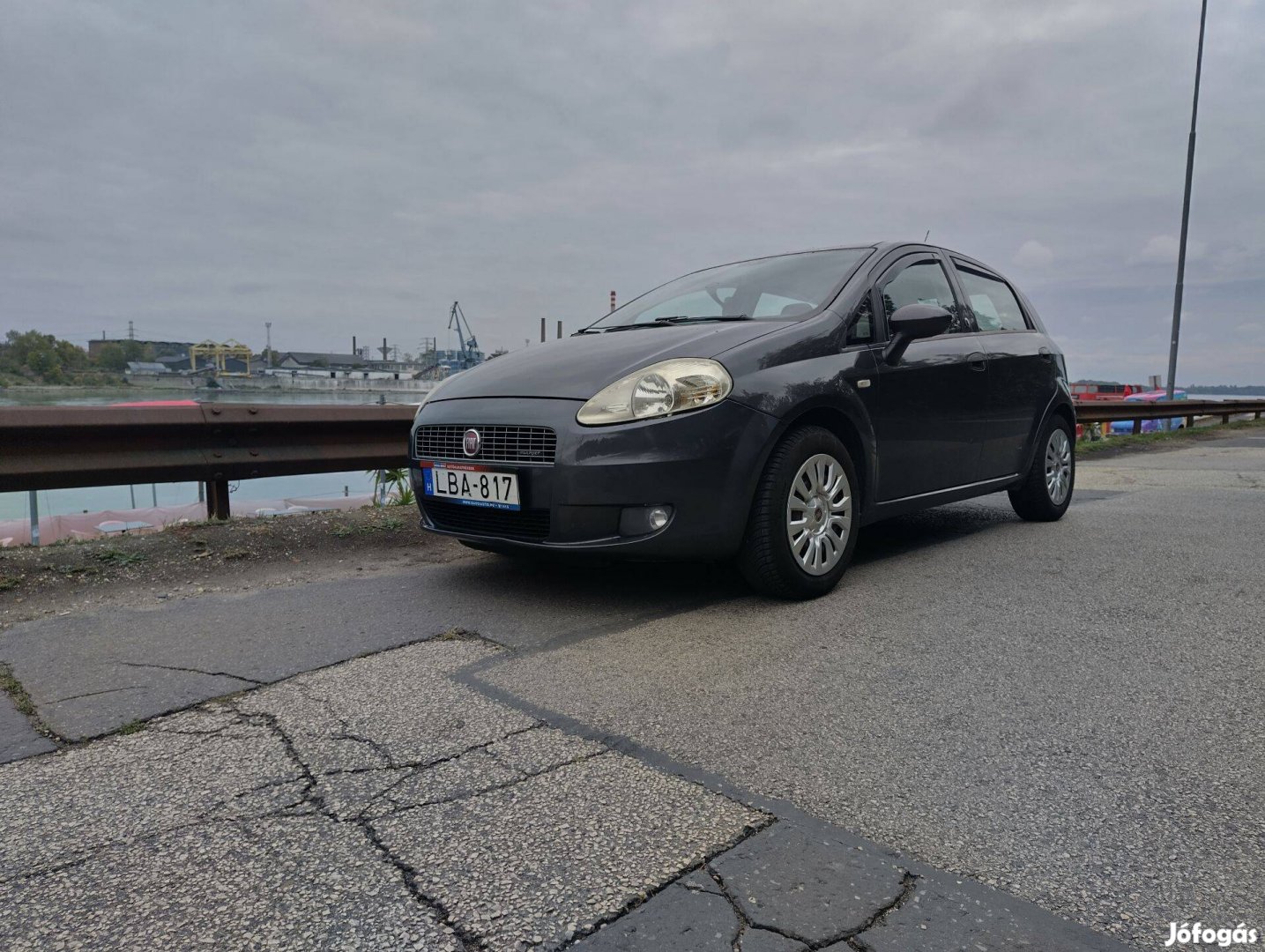 Grande Punto - vonóhorog, klíma, friss műszaki