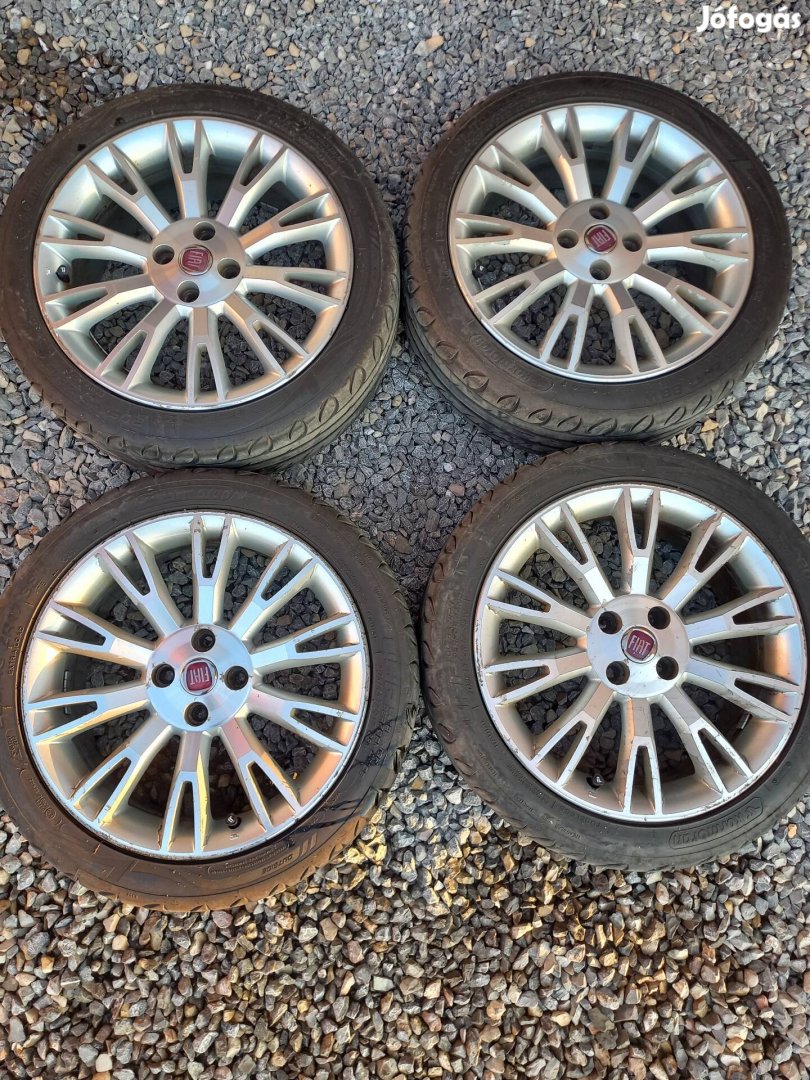 Grande Punto sport 17 colos alufelnik  205/45 R 17 gumik 