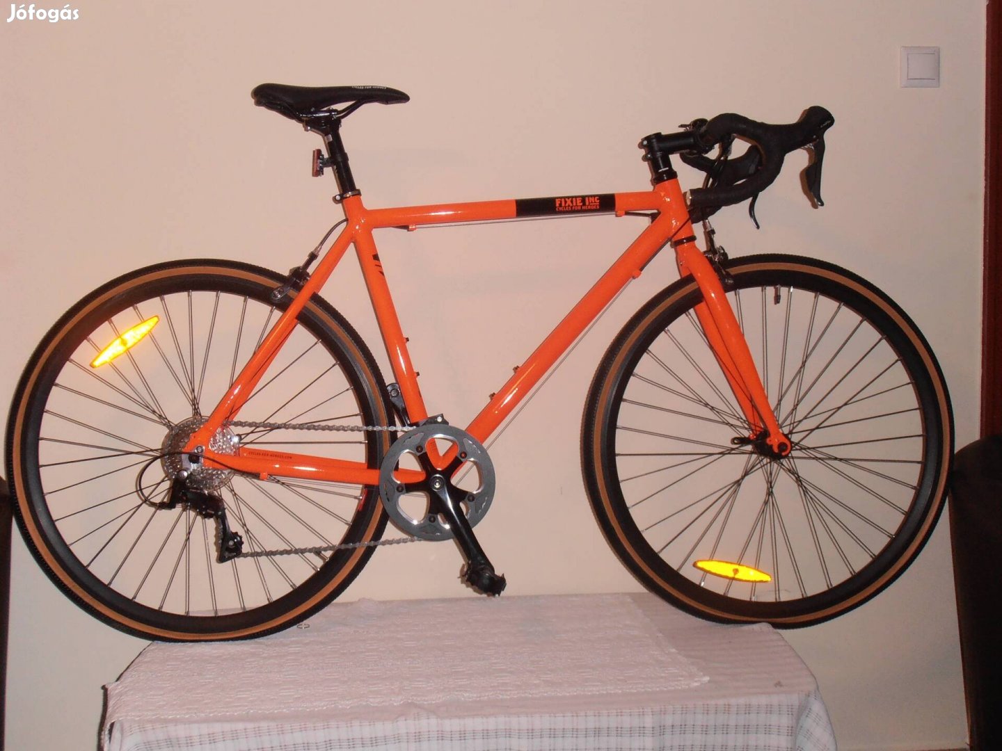 Gravel országúti 530mm ezüst van csak