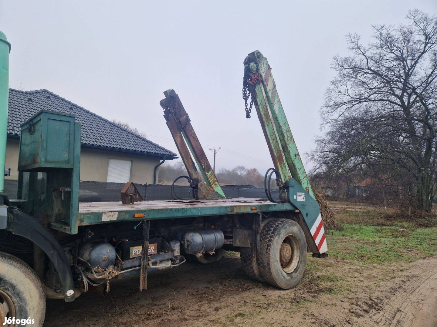 Gregen kontineres felépitmény