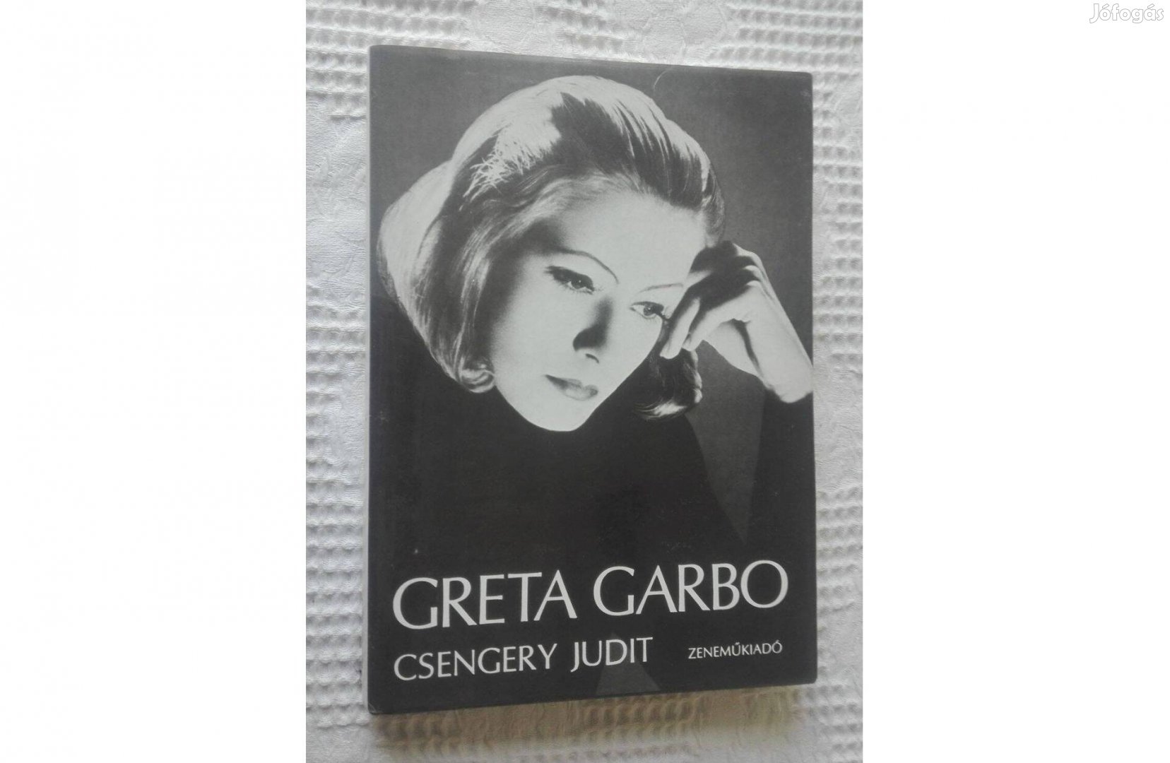 Greta Garbo, írta Csengery Judit (olvasatlan)