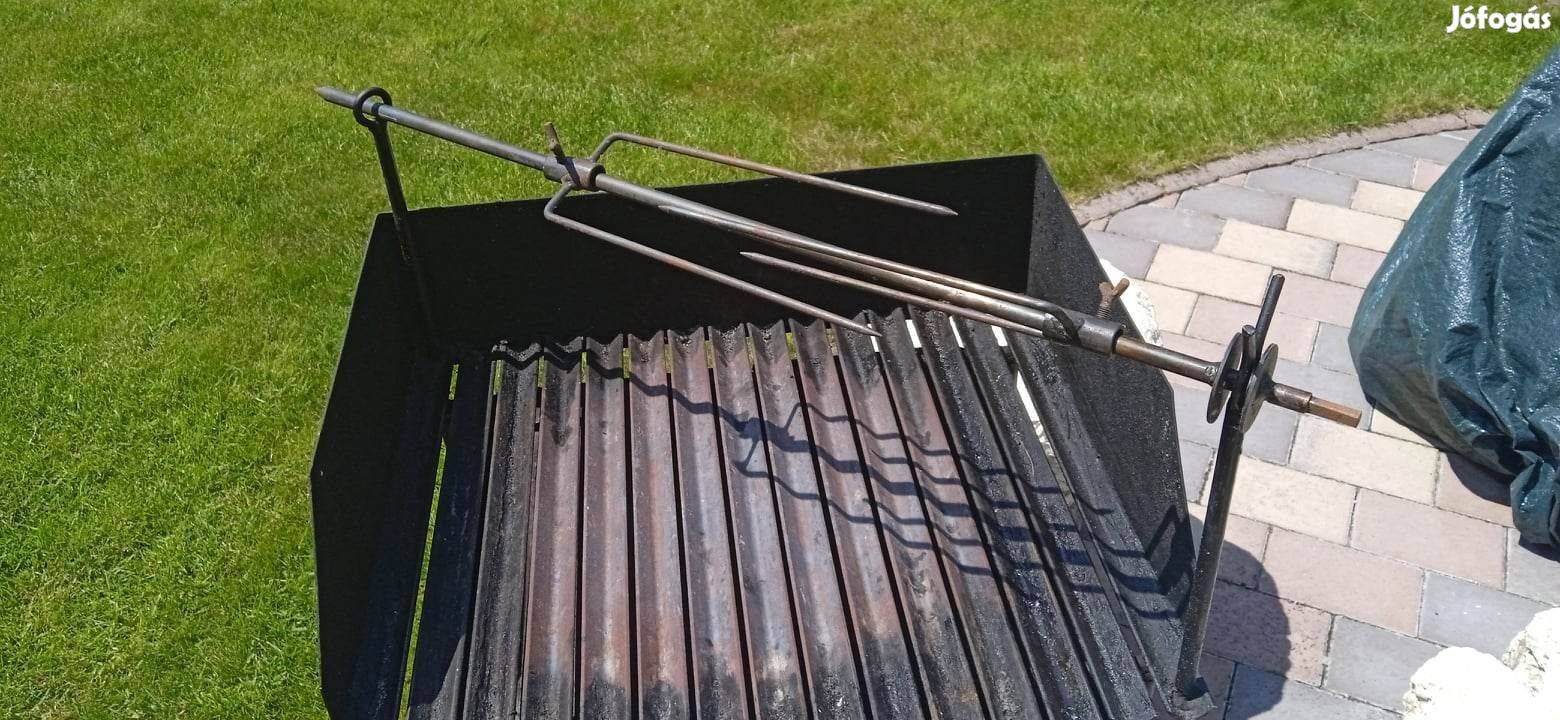 Grillsütő faszenes, grillnyárs, grillmotor