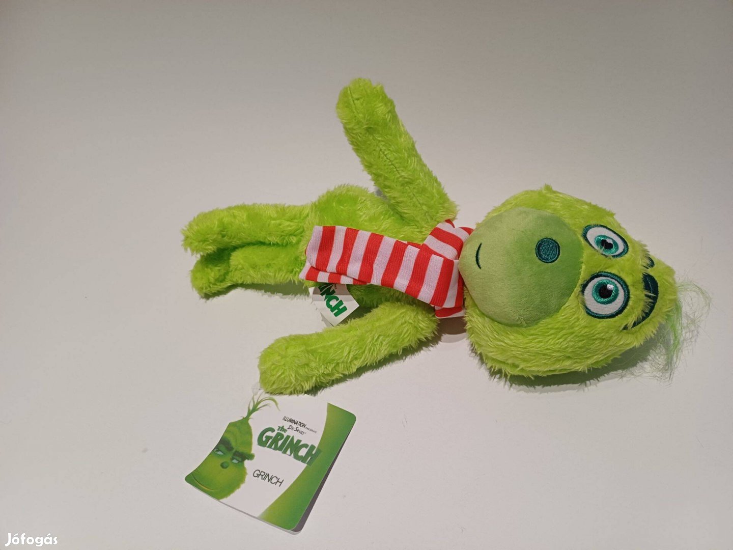 Grinch plüss 28 cm Új Készleten rajongóknak sálas számlával