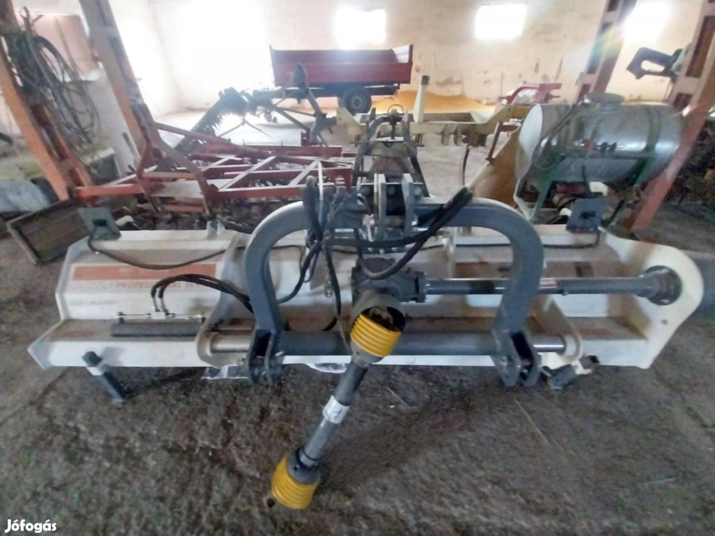 Grizzly Kalapácsos szárzúzó