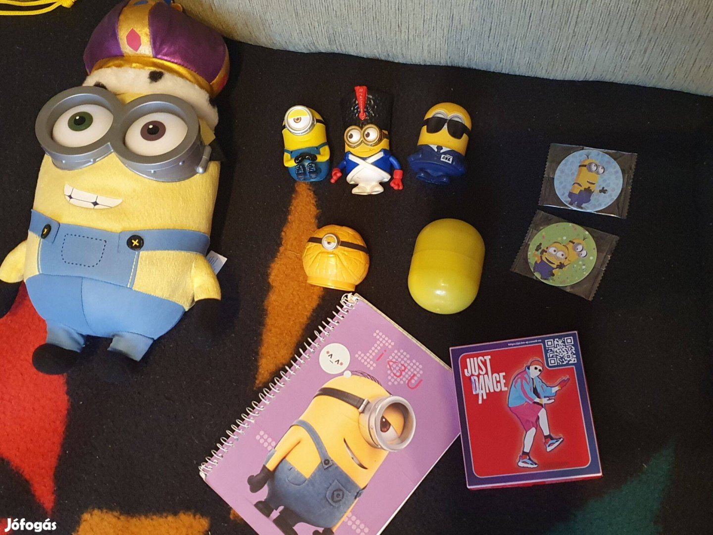 Gru Minyon figurák, füzet, puzzle -Minions, új