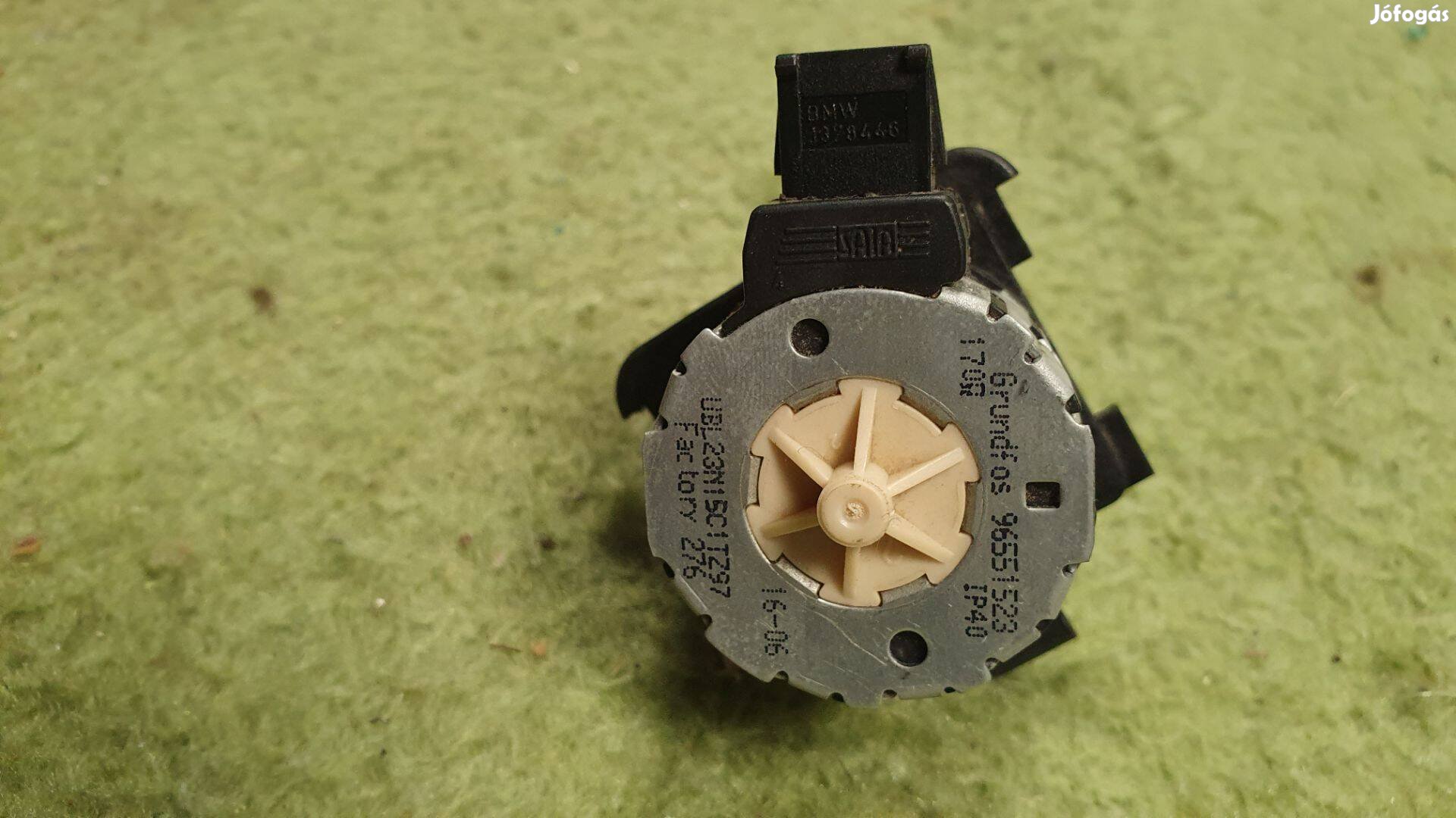 Grundfos 96551523 váltószelep motor Buderus kazán