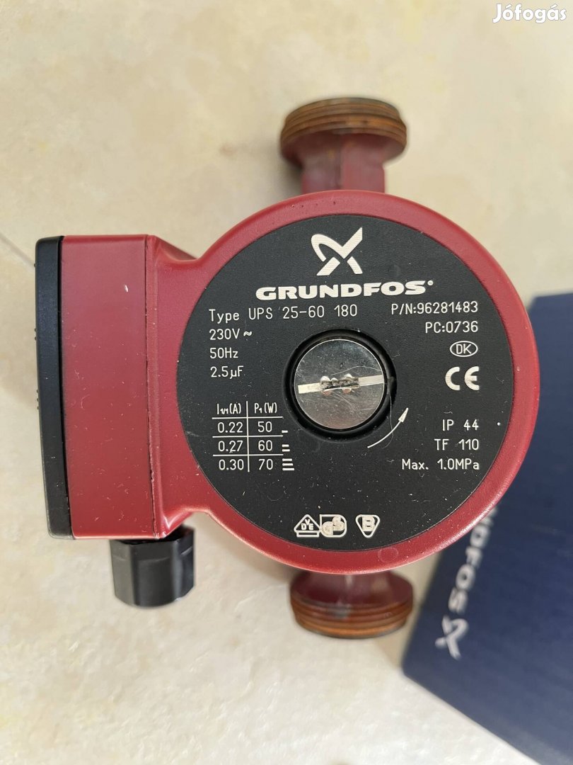 Grundfos UPS 25-60 180 keringtető szivattyú