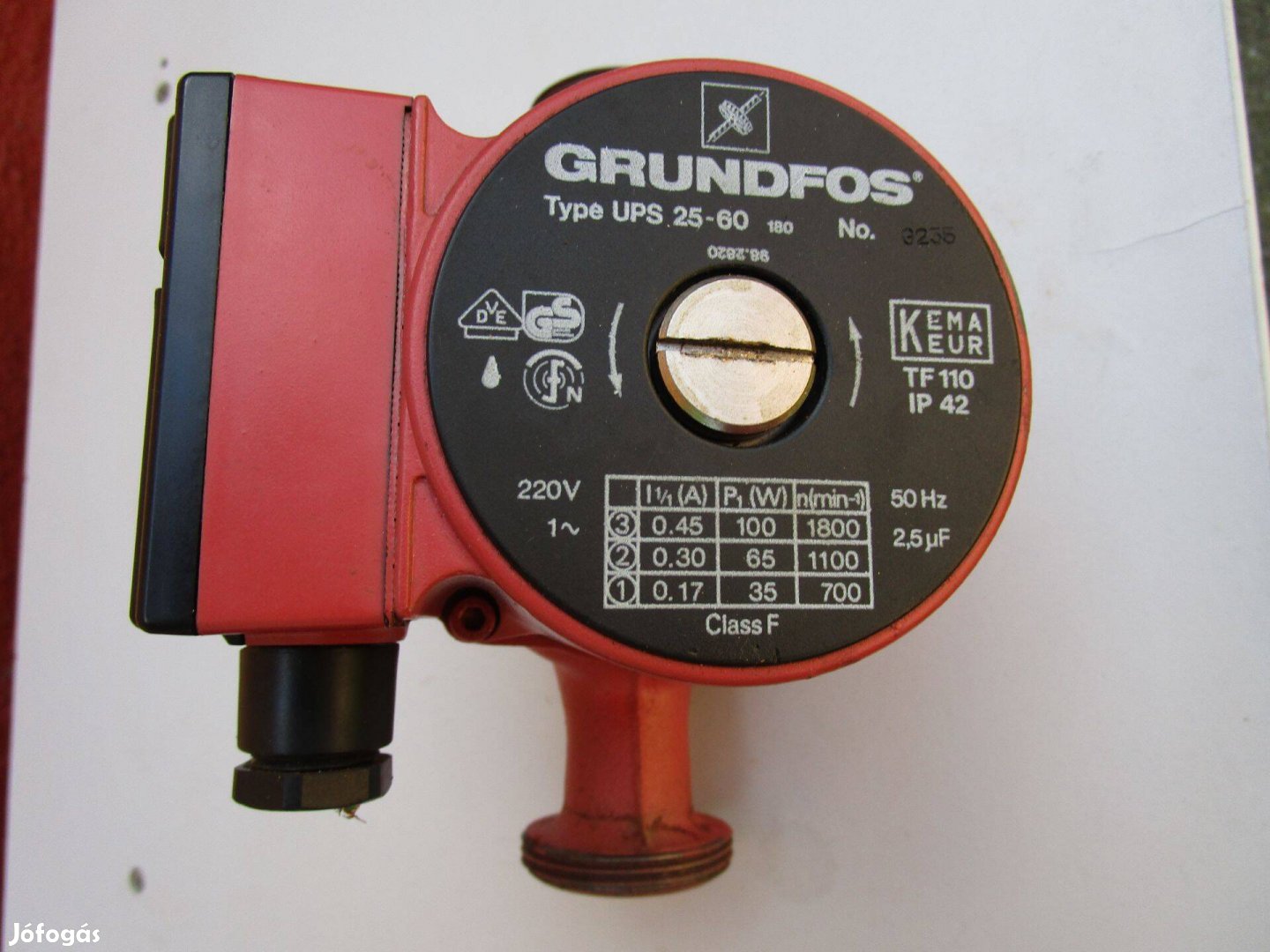 Grundfos UPS 25-60 keringető szivattyú eladó