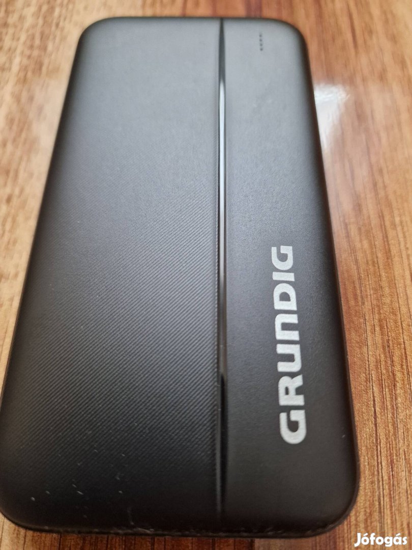 Grundig 10000 mAh powerbank eladó 