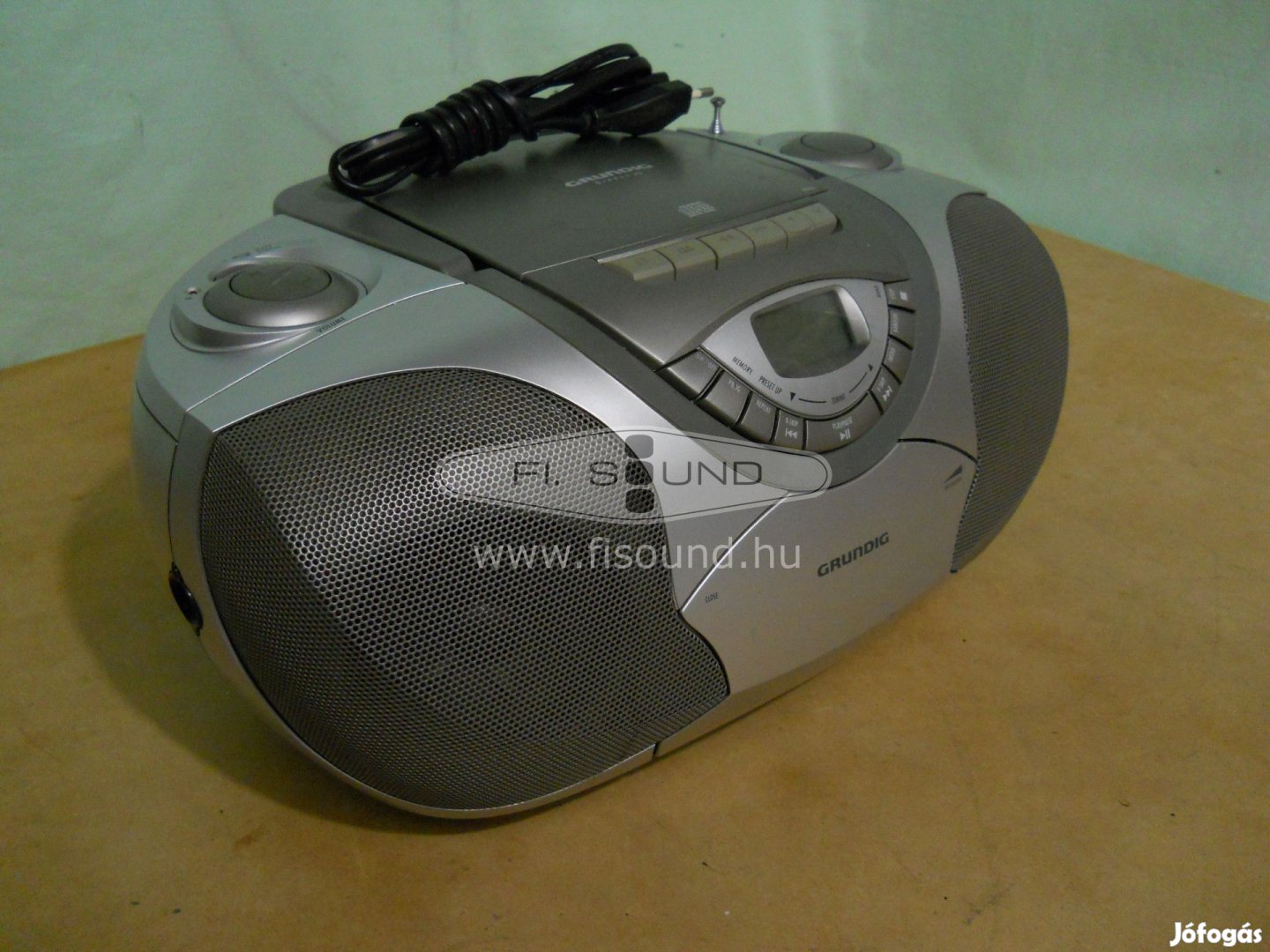 Grundig 20-RRCD 4301 PLL táska rádió,CD-vel,deckkel