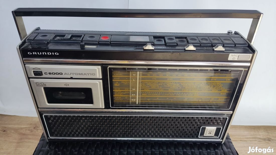 Grundig C 6000 retró rádiós magnó