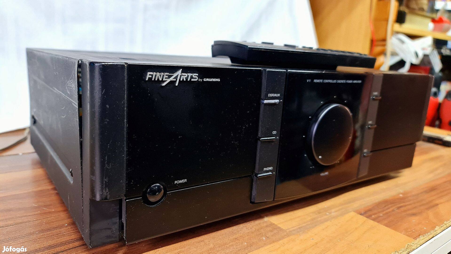 Grundig Finearts V1 erősítőtávirányító eladó