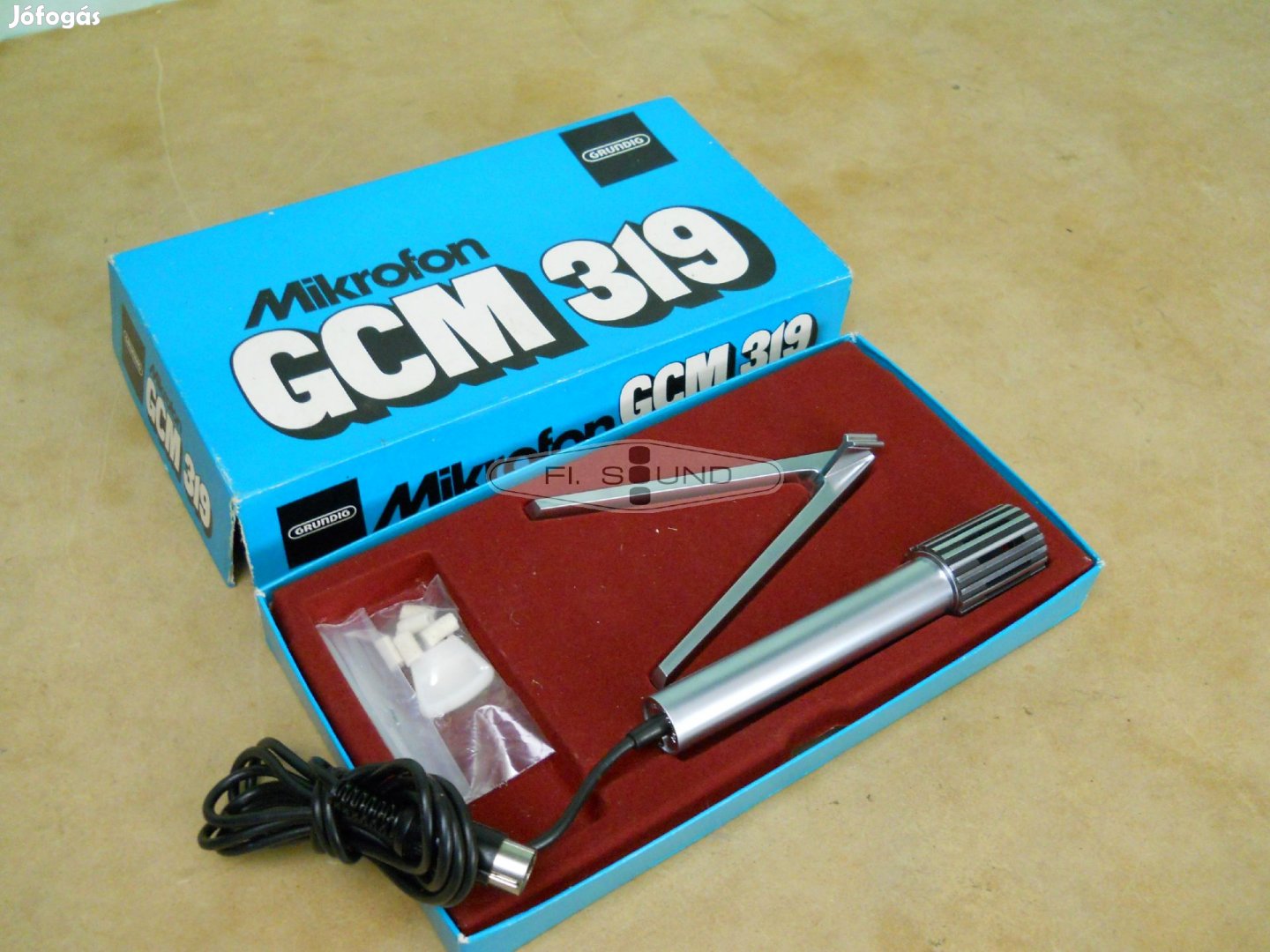 Grundig GCM 319 ,kondenzátor mikrofon , újszerű , dobozában