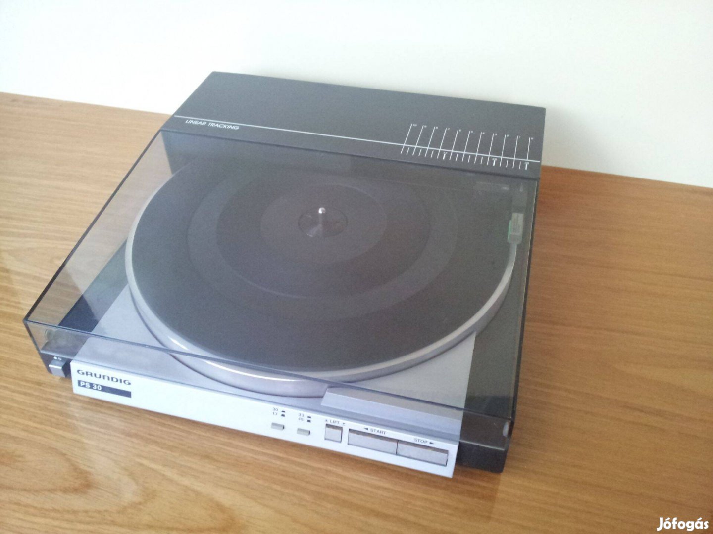 Grundig PS 30 linear Tracking Turntable lemezjátszó (1984)