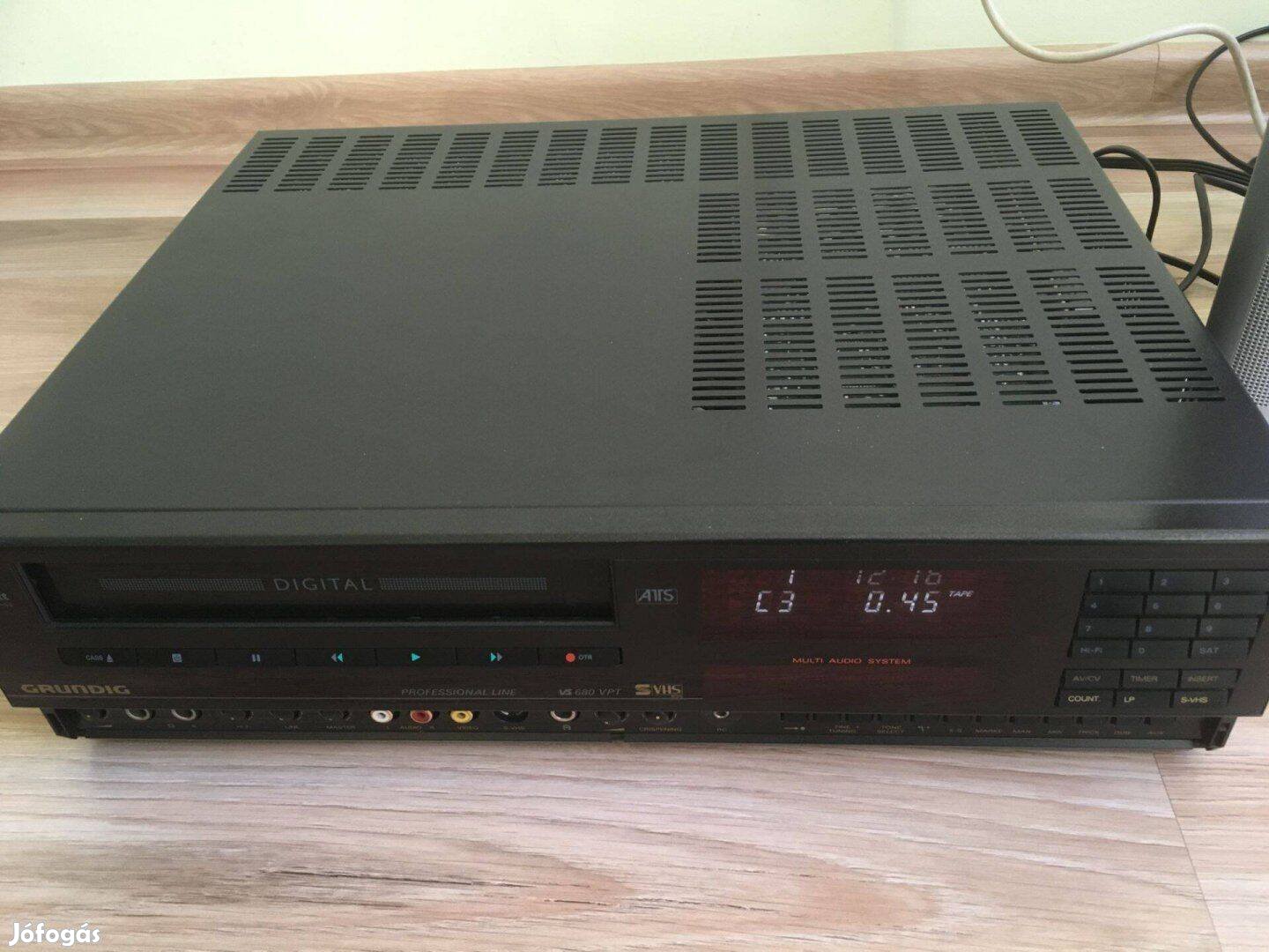 Grundig VS680 S-VHS profi videó ritkaság