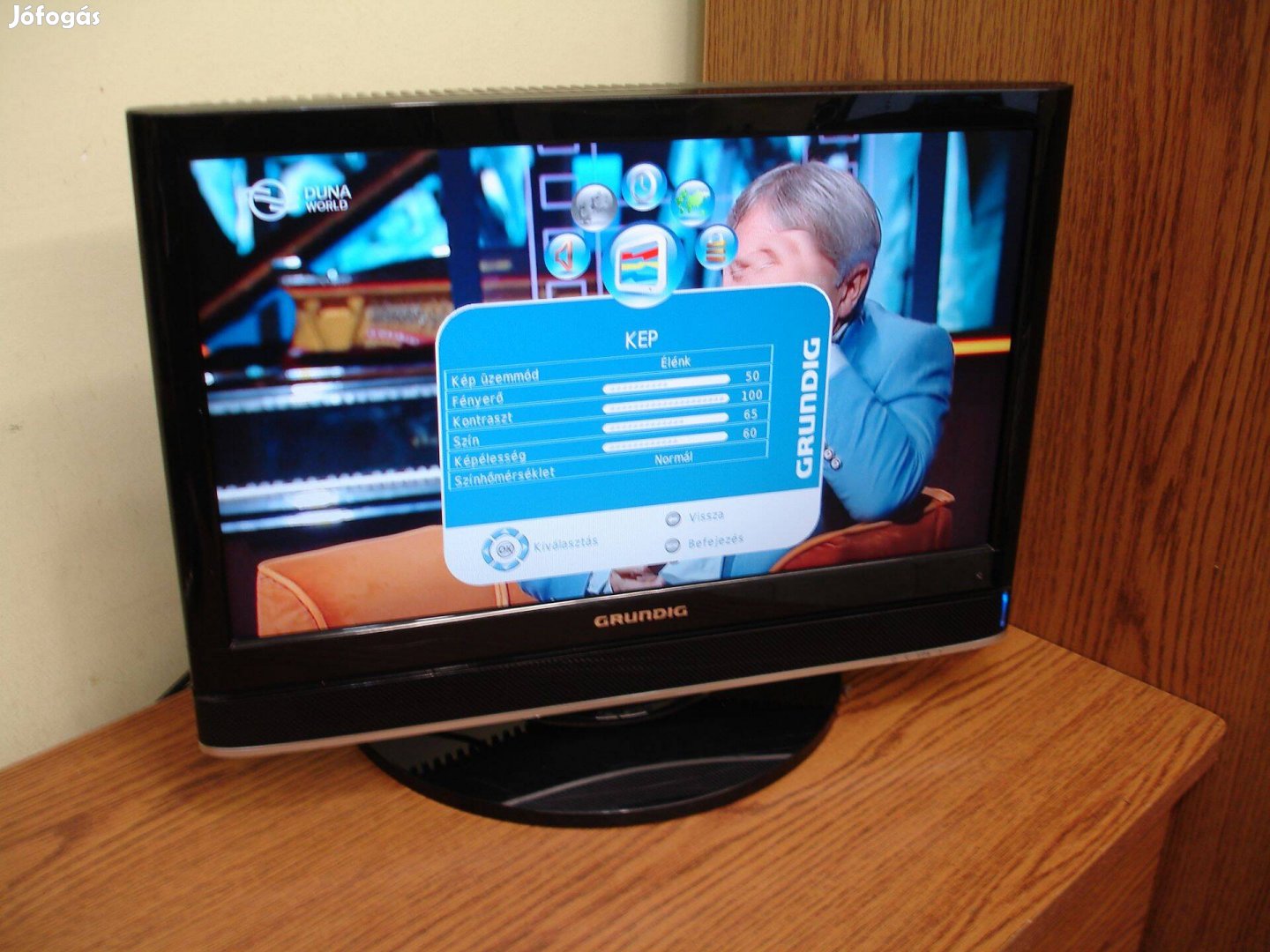 Grundig Vision 2 19-2930 LCD tv 19" ( 47cm ) Lapos HDMI televízió mon