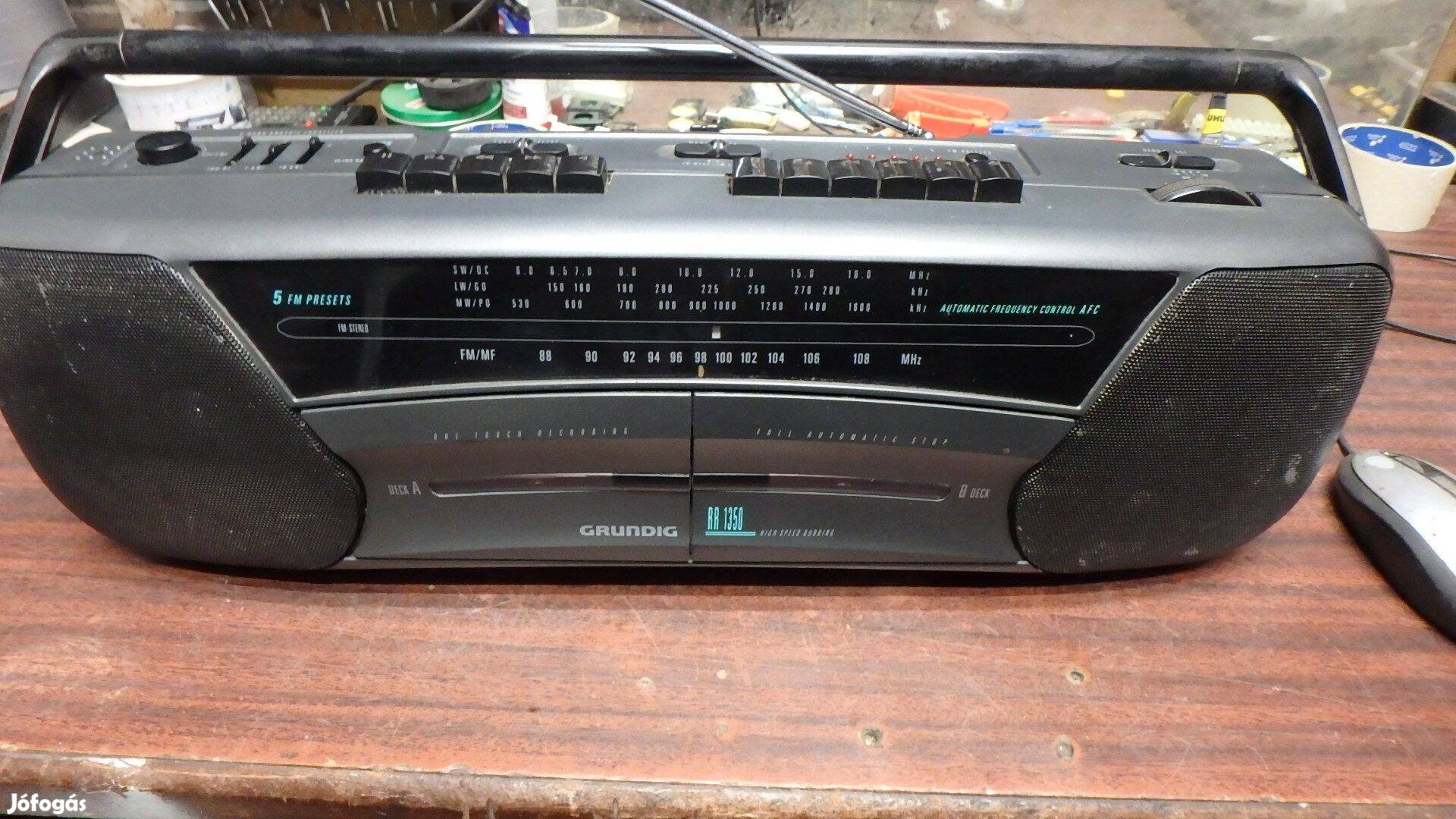 Grundig kazettás-rádió