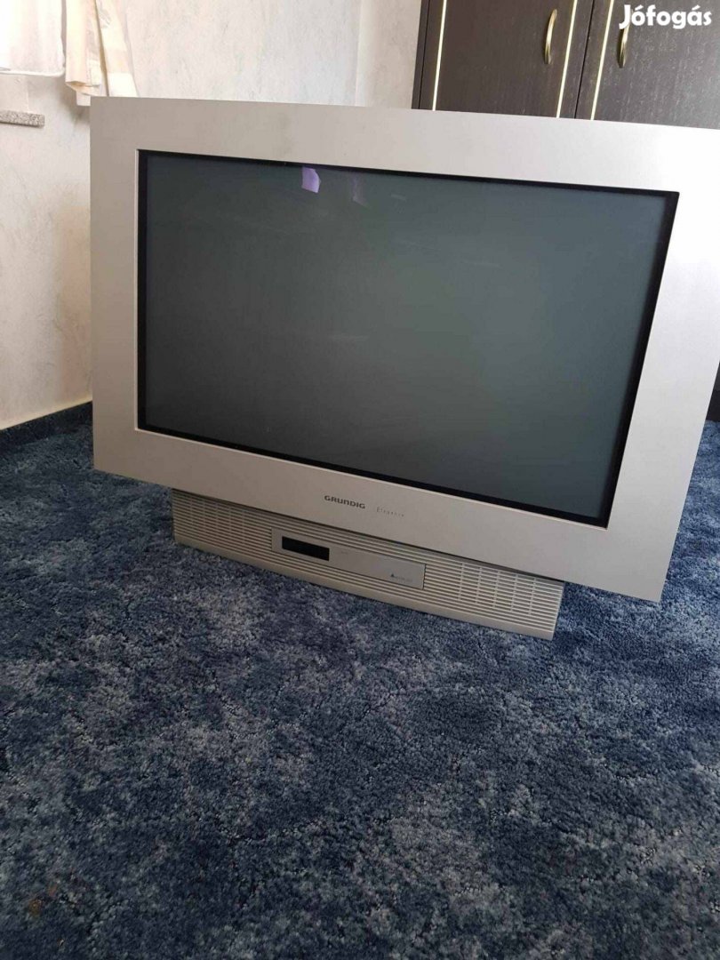 Grundig nagy képernyős működő távirányítós retro tv 3000 Ft