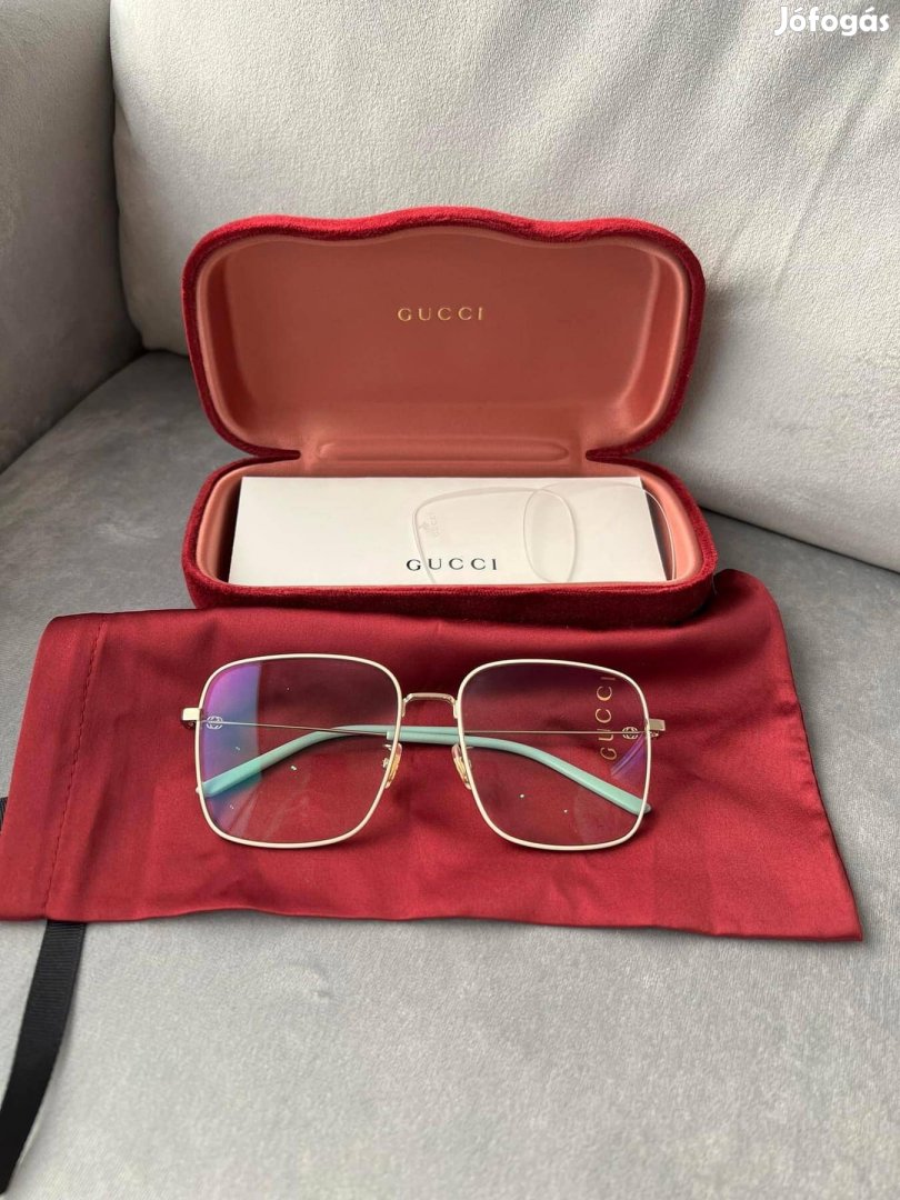 Gucci optikai keret/szemüveg fényre sötéyedő, kékfény szűrős lencsével