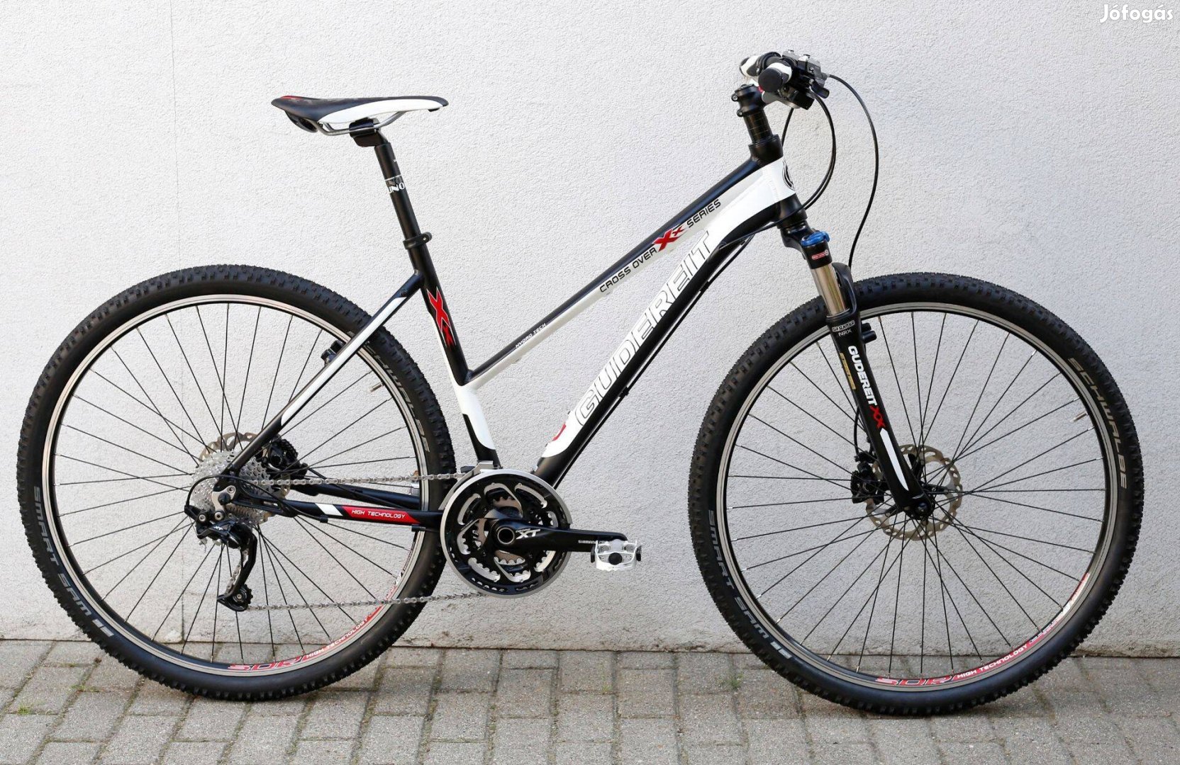 Gudereit Cross XT 28" magas felszereltségű Cross kerékpár (S-M)