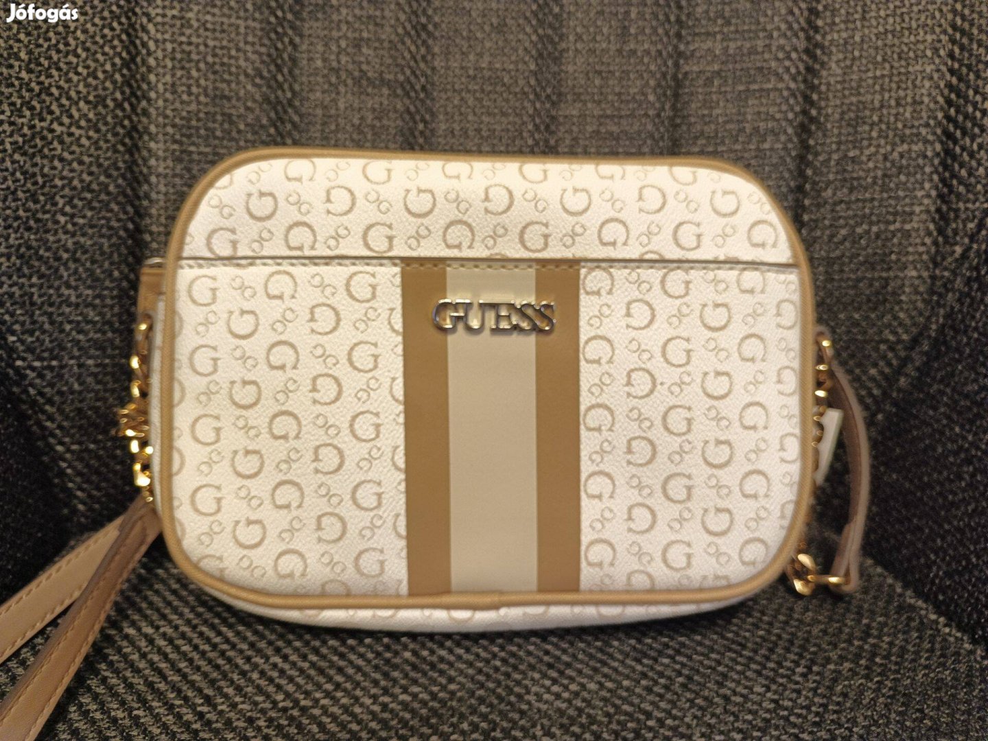 Guess eredeti új cross body táska