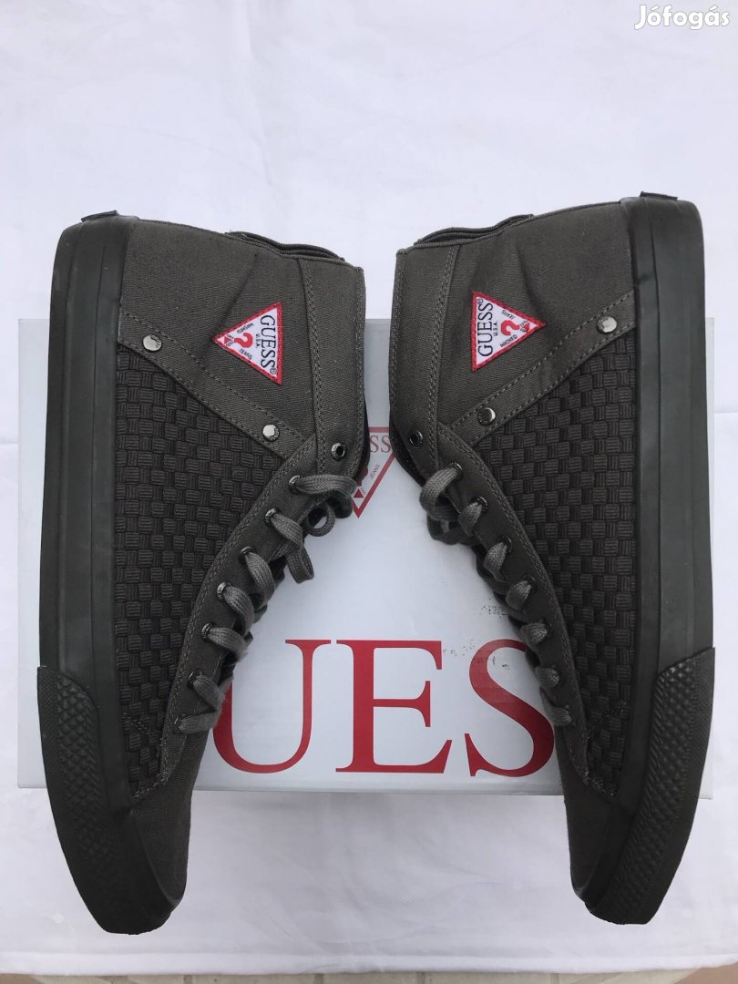 Guess férfi tornacipő 45