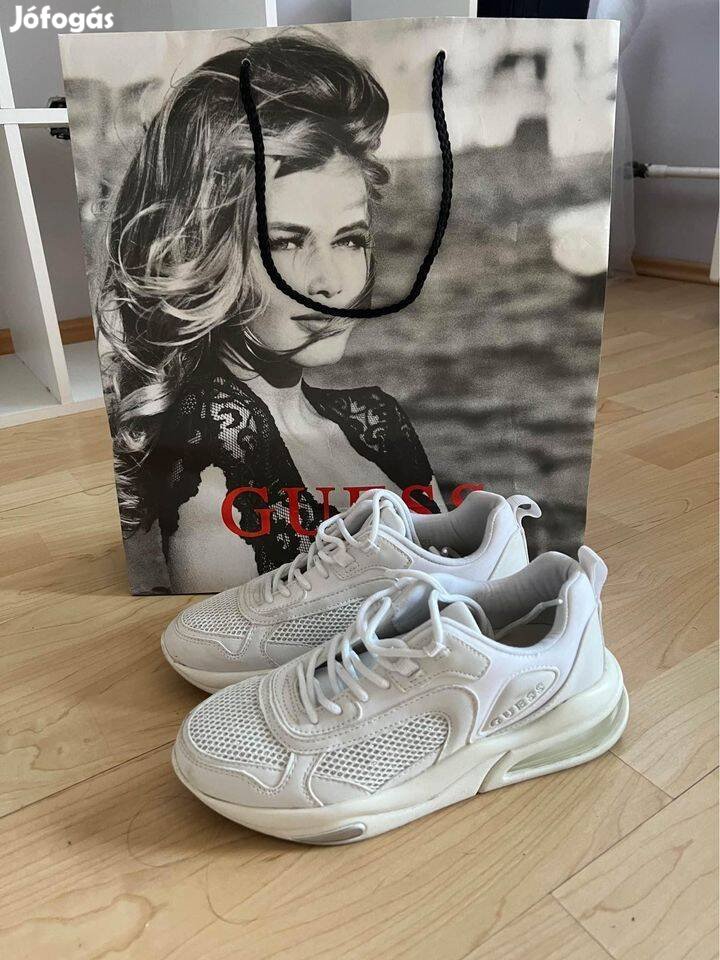 Guess női sneaker hófehér