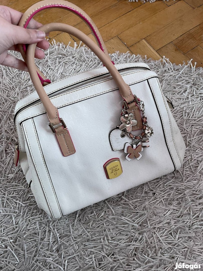 Guess táska fehér