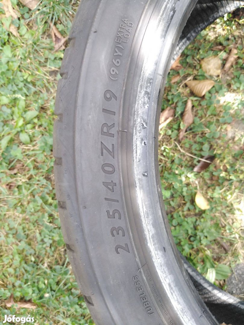 Gumi 2 db 235/40 R 19 Dunlop Sport Max