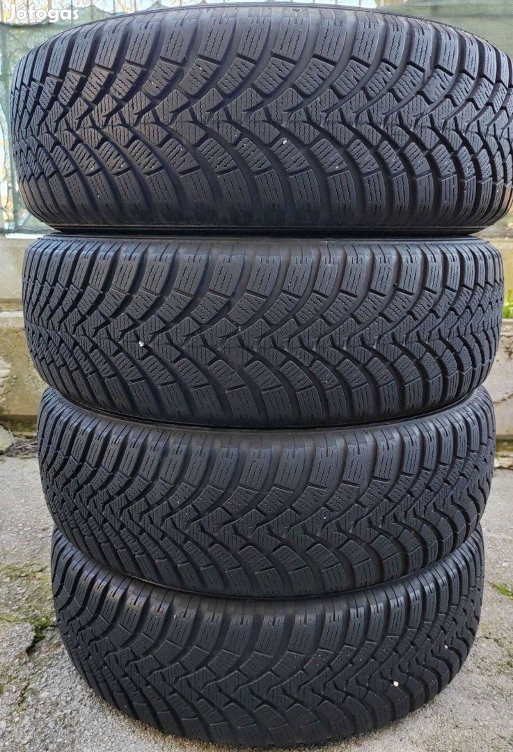 Gumi abroncs. Téli négyvszakos