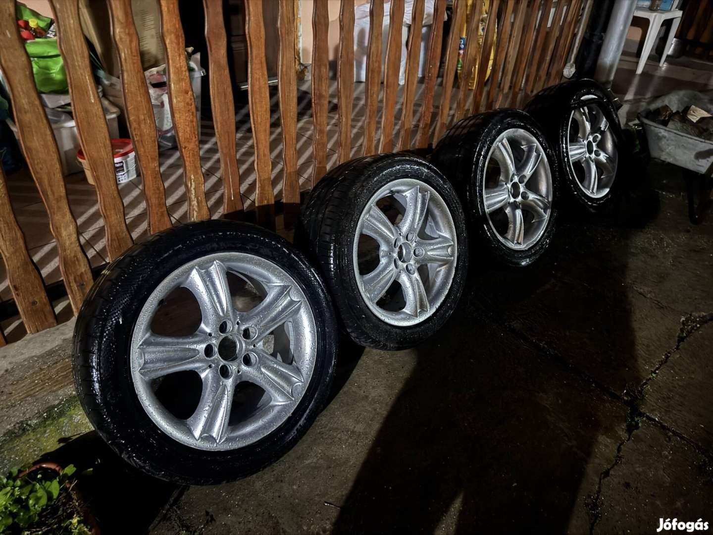 Gumi felnikkel eladó