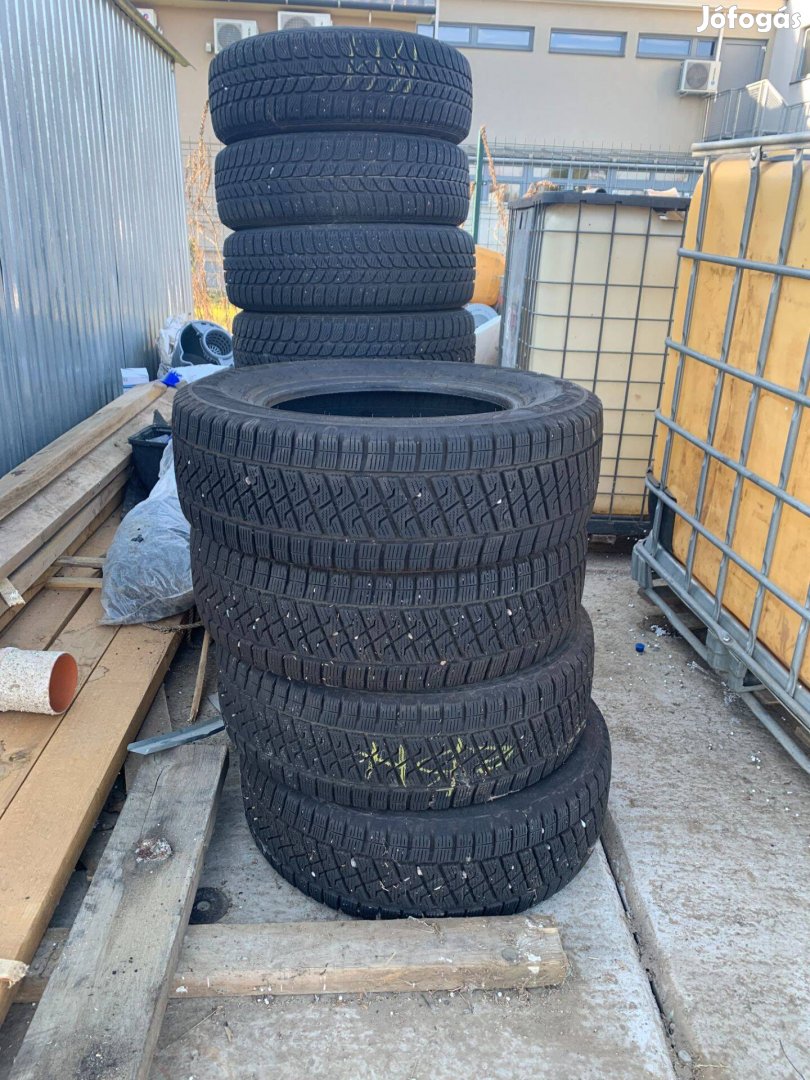 Gumiabrocs eladó 225/65R 16C