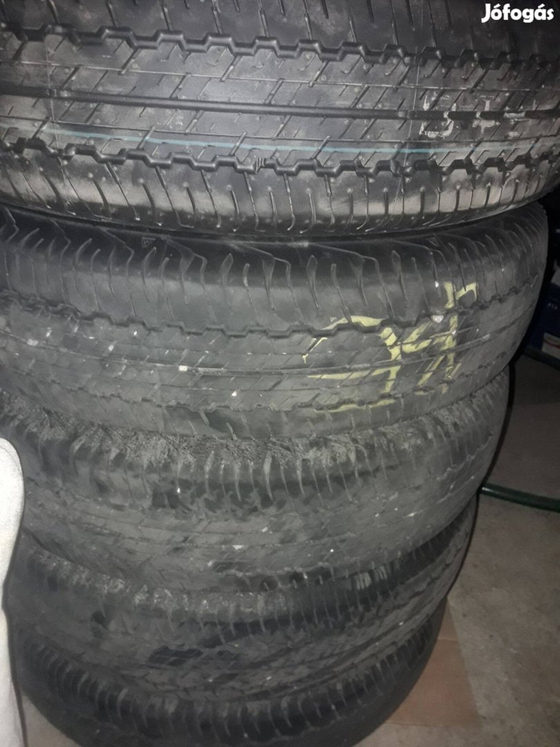 Gumiabroncs 195/80 R15 Dunlop