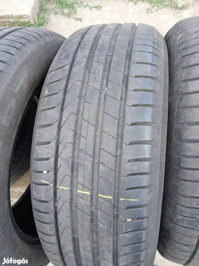 Gumiabroncs 215/55r17