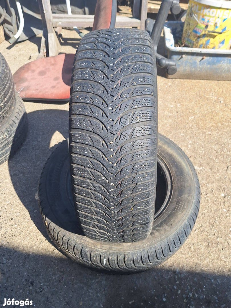 Gumiabroncs, Kumho, 215/65 R16, téli, jó állapotban eladó