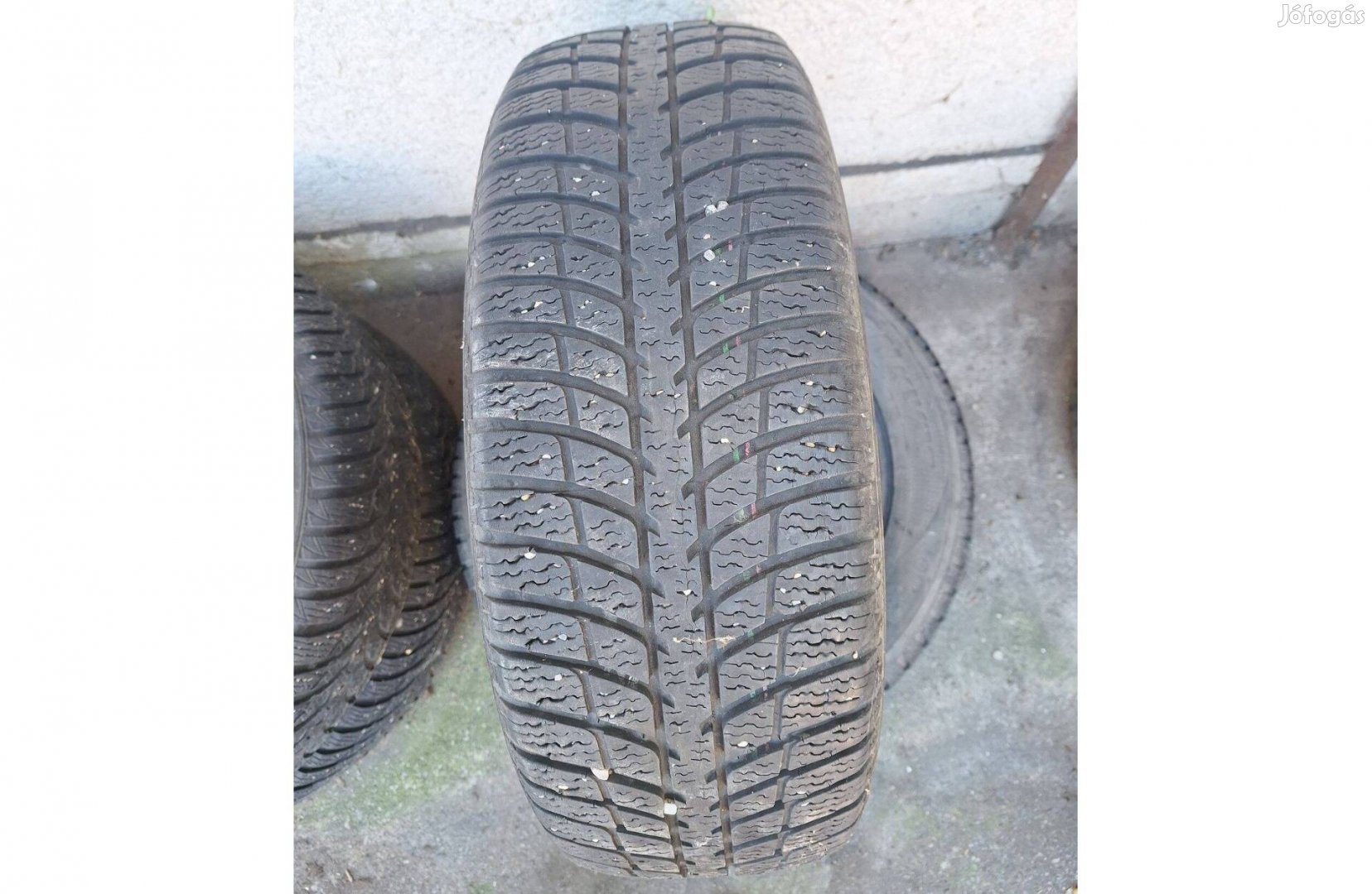 Gumiabroncs, Kumho, 2 db téli, jó állapotban eladó