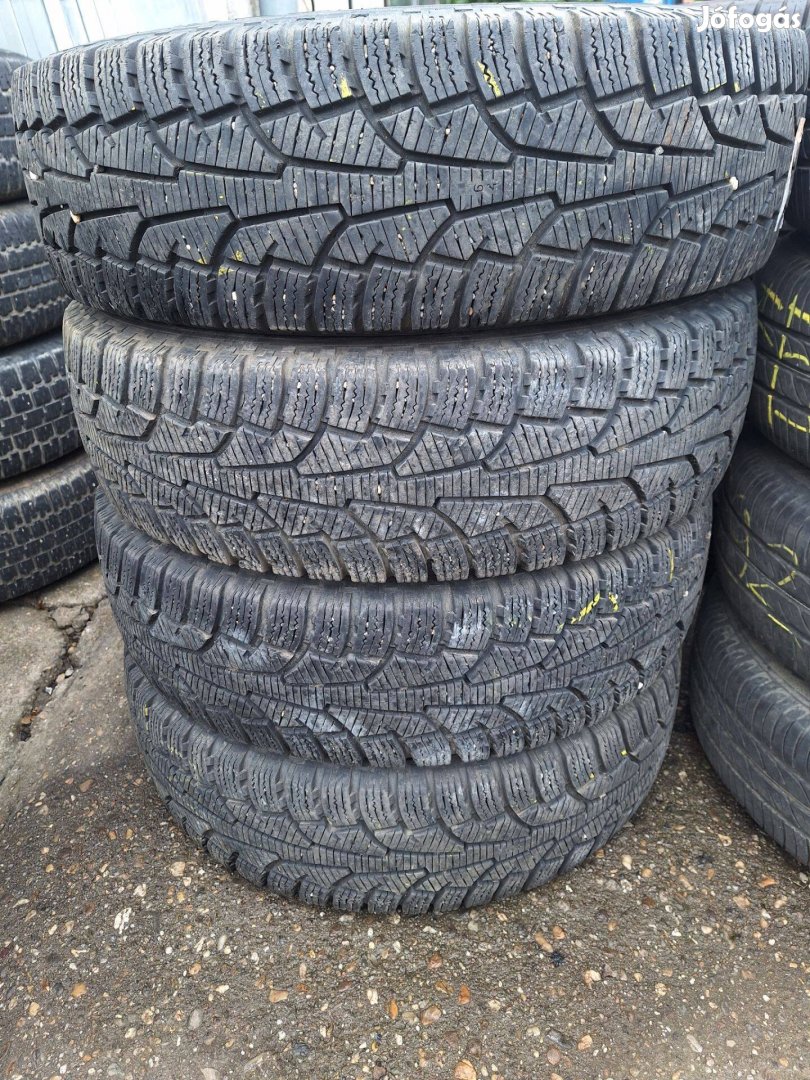 Gumiabroncs, Nokian téli, 255/70 R16, 4 db eladó