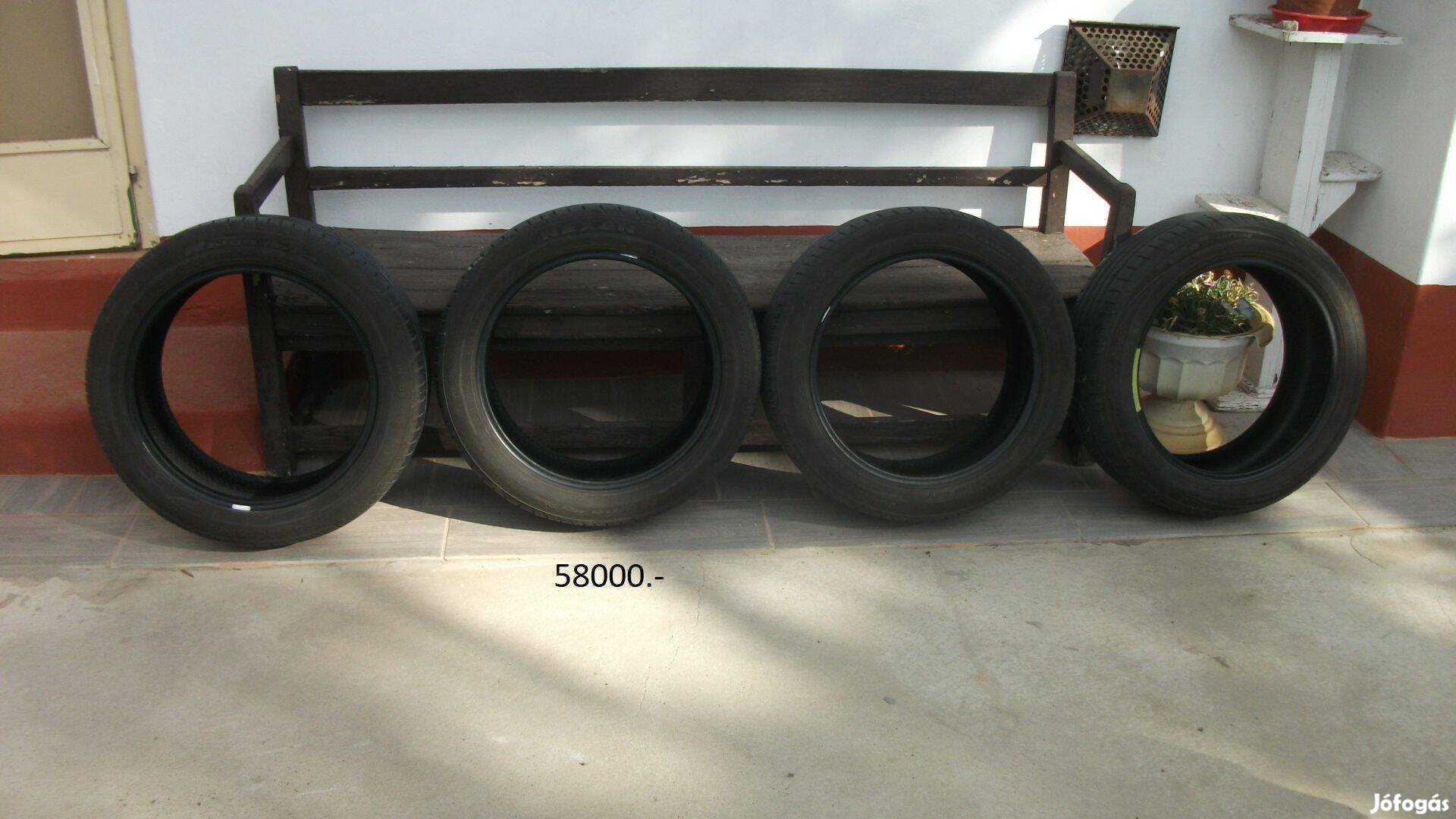 Gumiköpenyek 4db 195/50 R16