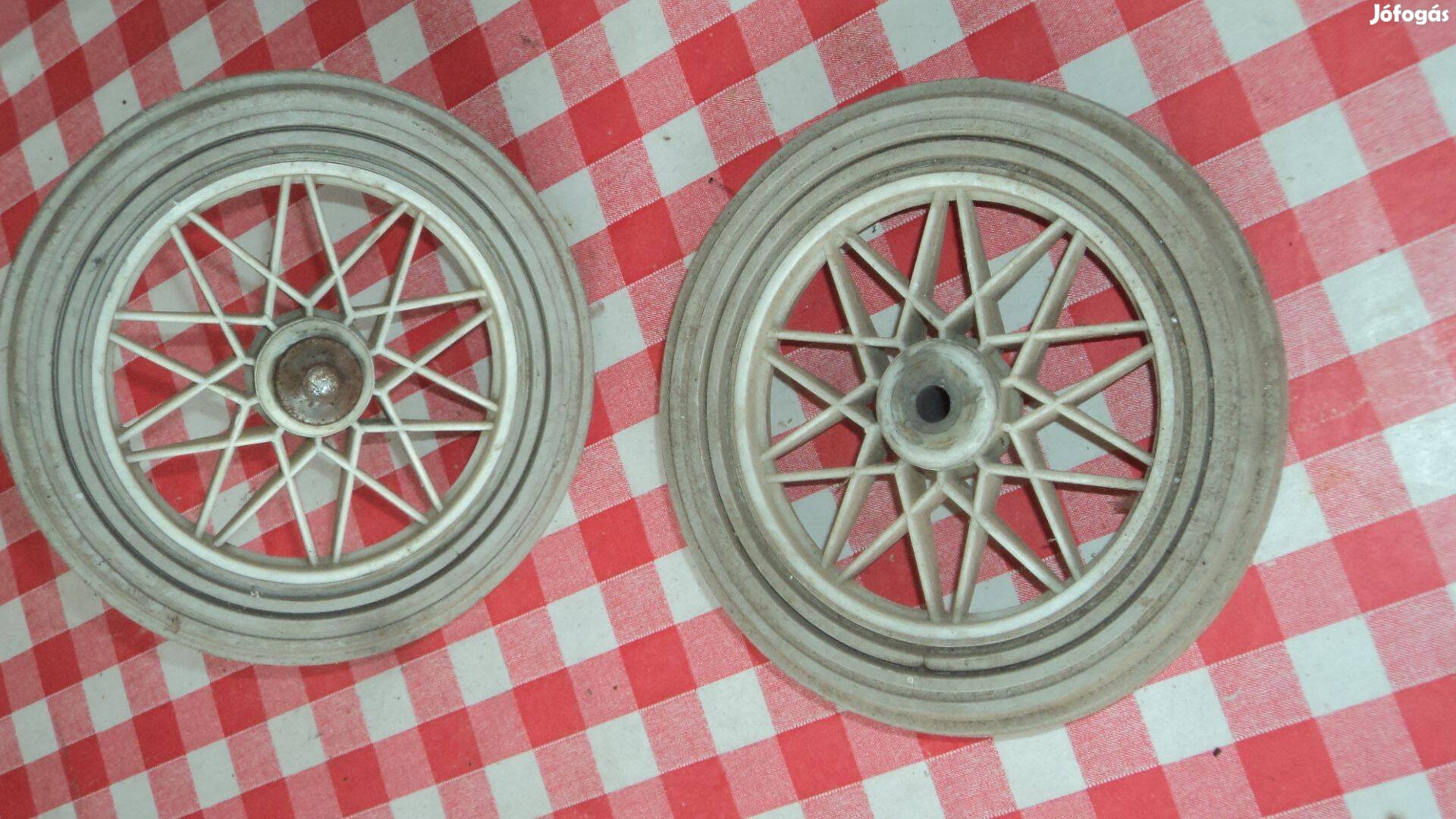 Gumirozott kerék